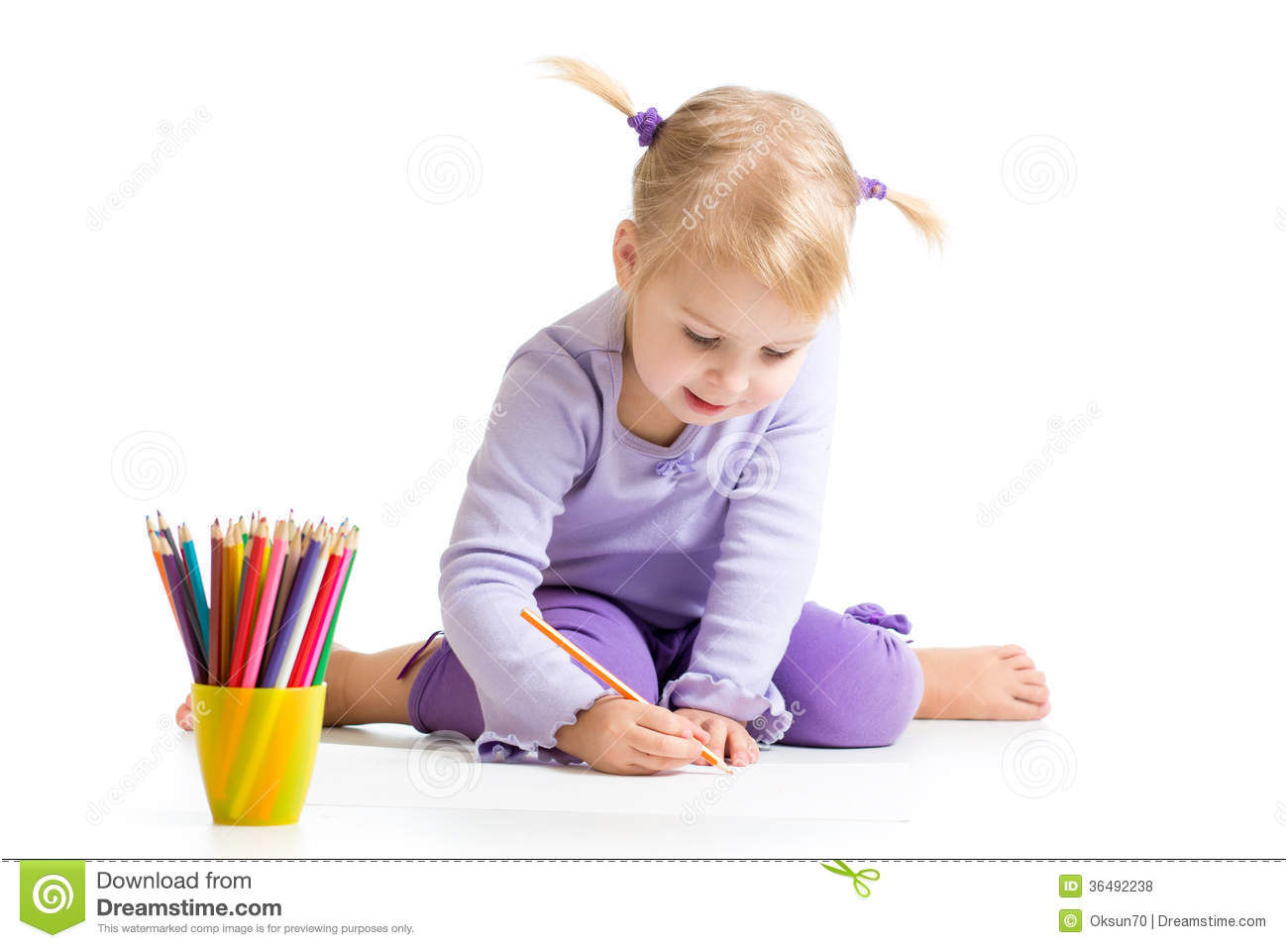 photos libres de droits dessin d enfant avec des crayons de couleur image